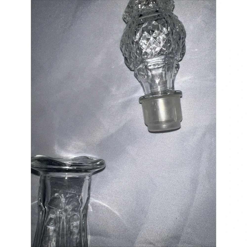 Vintage Anchor Hocking 32oz Glass‎ Wexford Pattern Decanter Bottle & Stopper